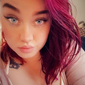 Meet your Posher, Rebekah